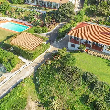 Villa Sleeps 10 With Pool And Wifi